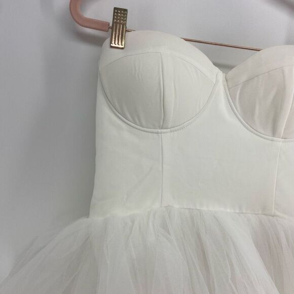 Blithe LA Women's White Tube Ruffle Gown Maxi Dress Size Medium - Picture 3 of 9